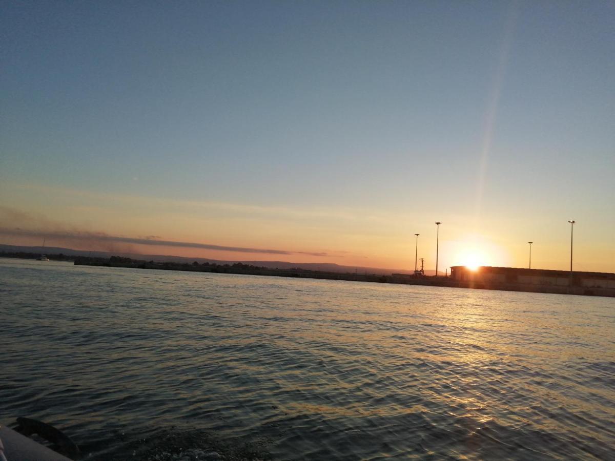 Siracusa,Tra Ortigia E Il Mare Сиракуза Екстериор снимка